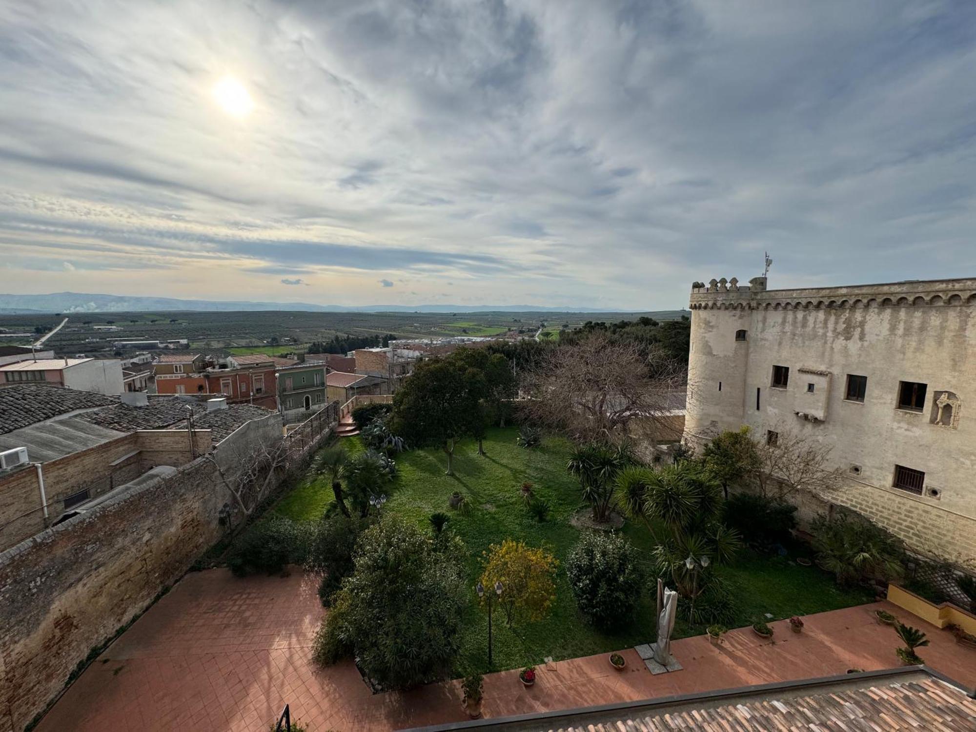 B&B Palazzo Croghan Torre Maggiore Esterno foto