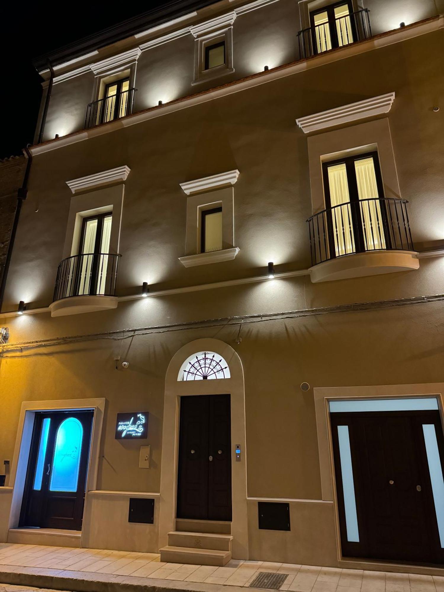 B&B Palazzo Croghan Torre Maggiore Esterno foto