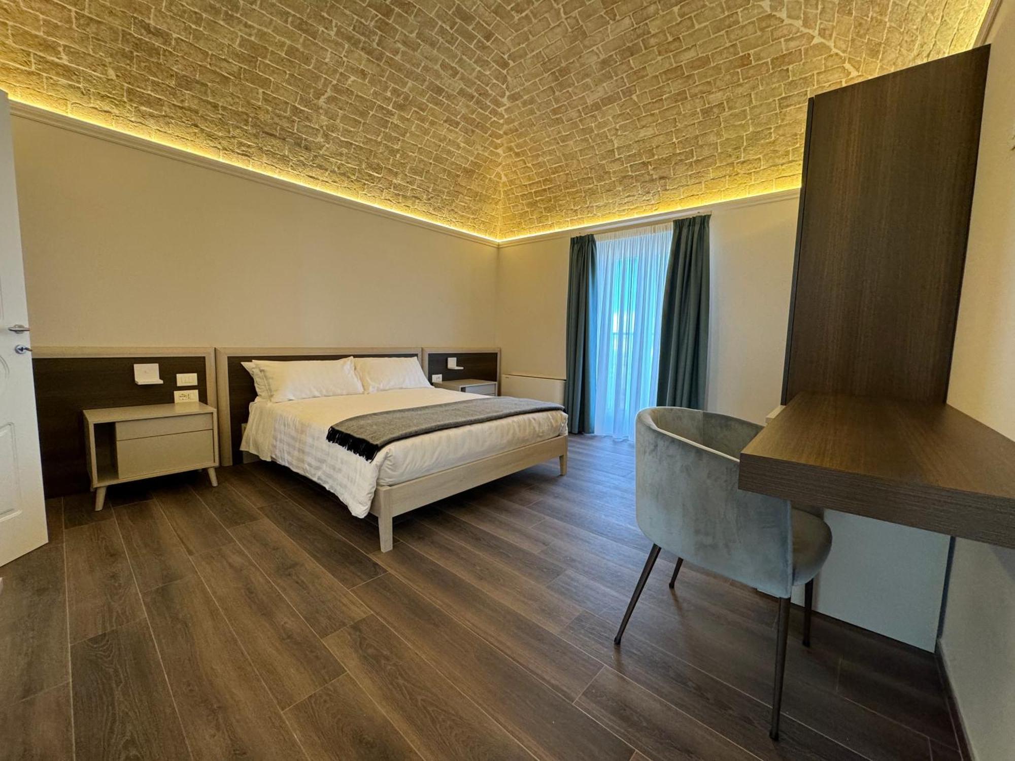 B&B Palazzo Croghan Torre Maggiore Esterno foto