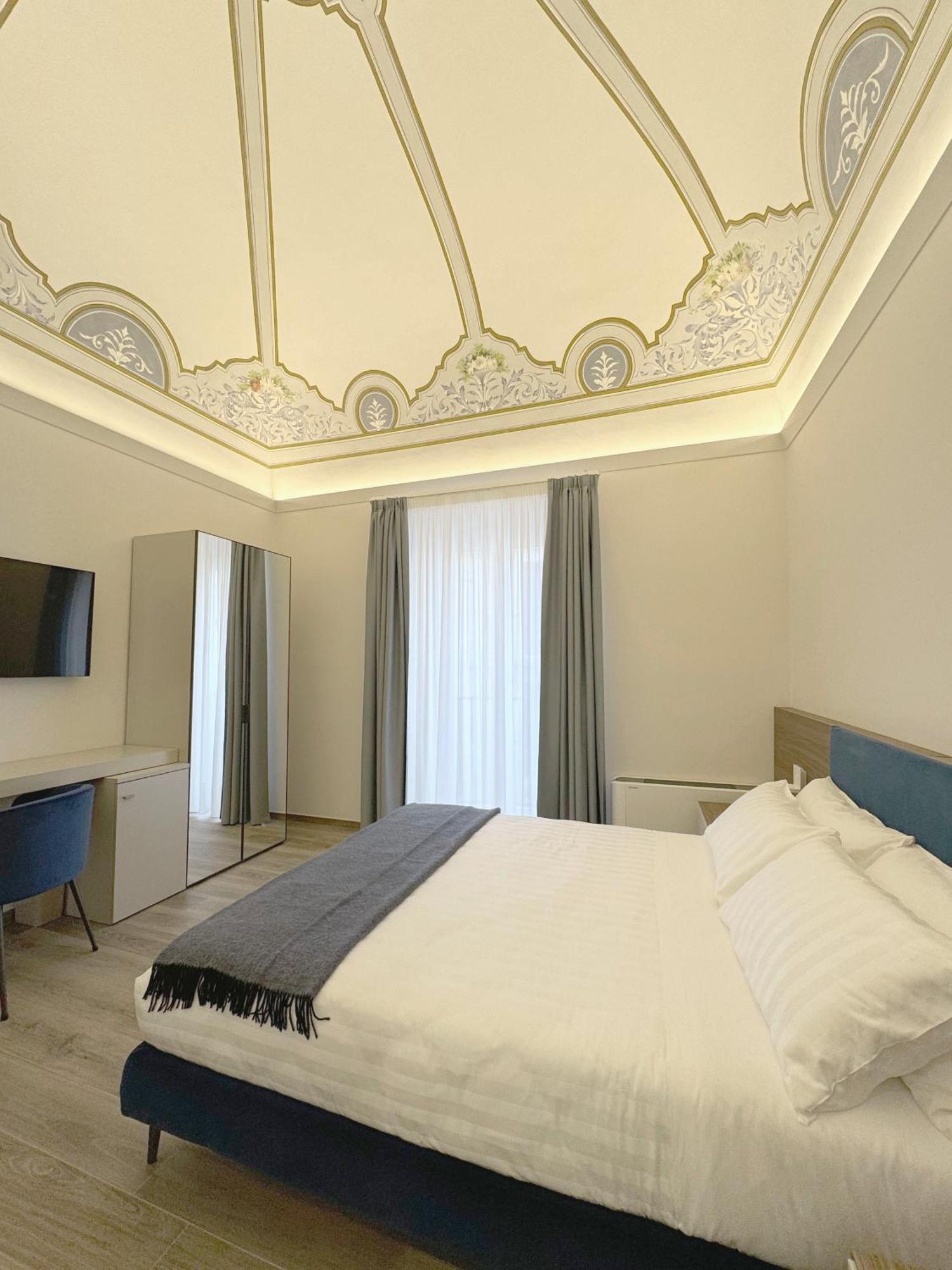 B&B Palazzo Croghan Torre Maggiore Esterno foto
